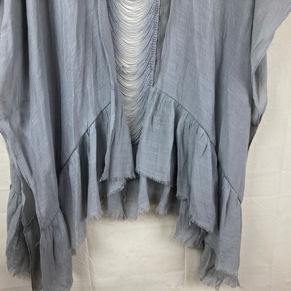 Umgee Kimono Wrap Womens S/M Blue Gray Fringe Back Ruffle Boho Festival Beach - Picture 4 of 7